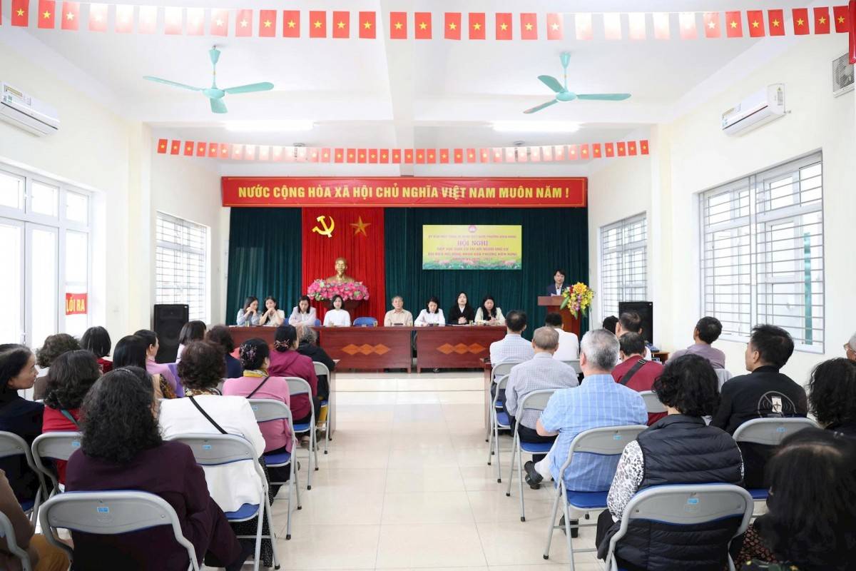 Hội nghị tiếp xúc giữa cử tri với người ứng cử đại biểu HĐND phường Kiến Hưng nhiệm kỳ 2026-2031. Ảnh: Mai Ngân