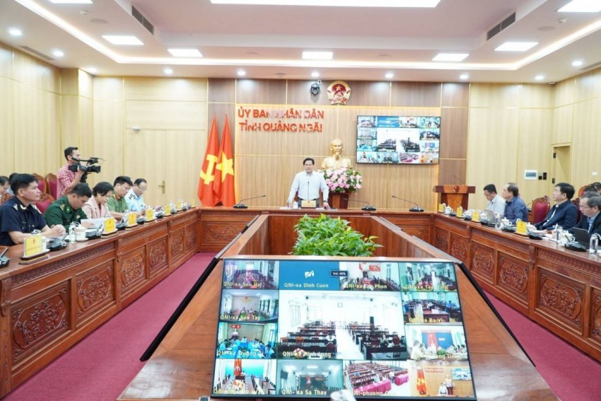 Phó Chủ tịch UBND tỉnh Trần Phước Hiền chủ trì cuộc họp