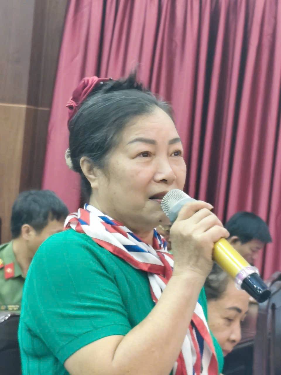 Phường Gò Vấp: Cử tri tại điểm bầu cử số 28 mong muốn thông qua các đại biểu tiếng nói của người dân được tiếp nhận và xử lý