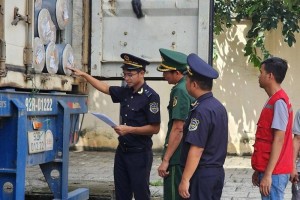 Hải quan tăng cường kiểm soát, ngăn chặn buôn lậu xăng dầu qua biên giới