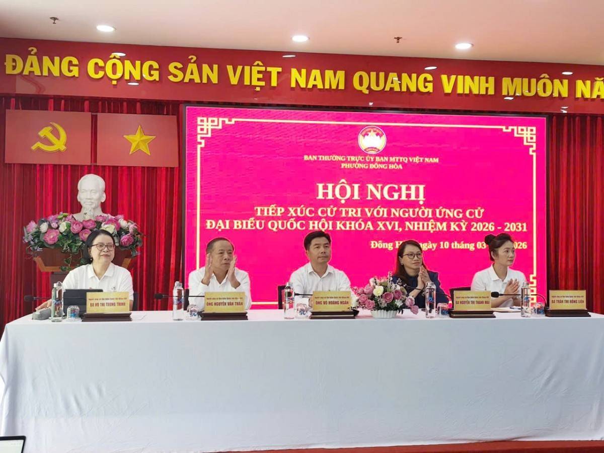 Phường Đông Hòa: Sinh viên Đại học Quốc gia TP.HCM kiến nghị nhiều vấn đề thiết thực tại buổi tiếp xúc cử tri