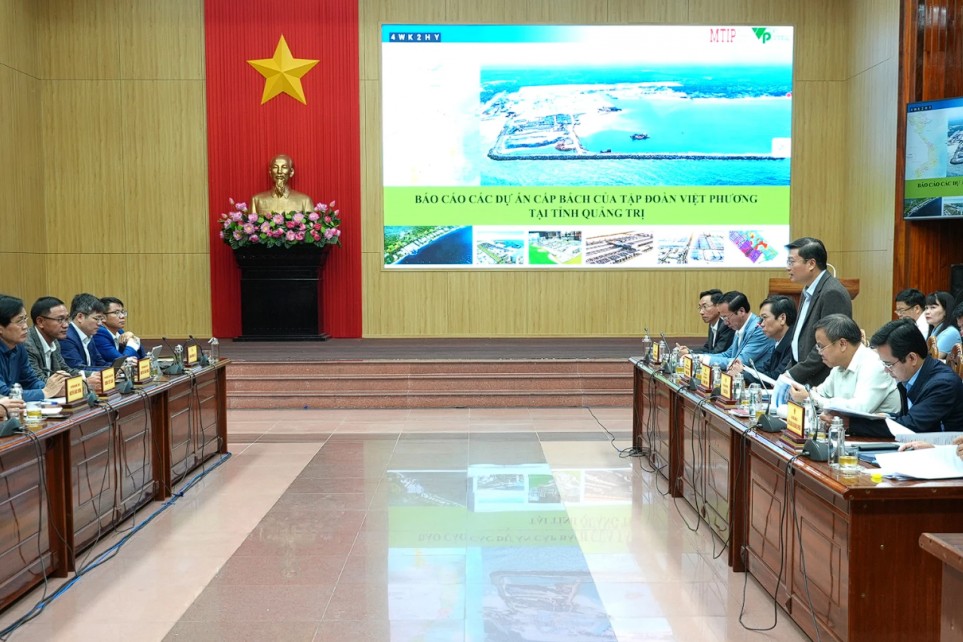 Quảng Trị tháo gỡ vướng mắc, đẩy nhanh tiến độ đưa bến cảng Mỹ Thủy vào khai thác