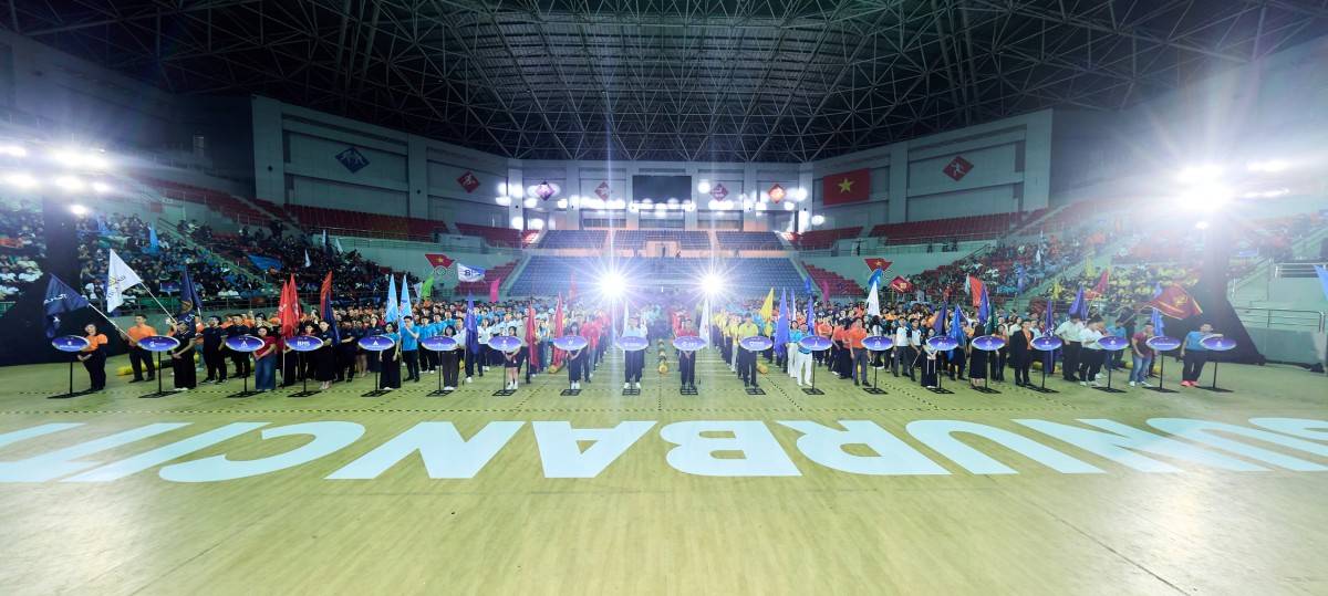 Sự kiện thể thao được tổ chức quy mô nhằm tiếp thêm năng lượng cho mùa kinh doanh 2026. Ảnh: Ánh Dương