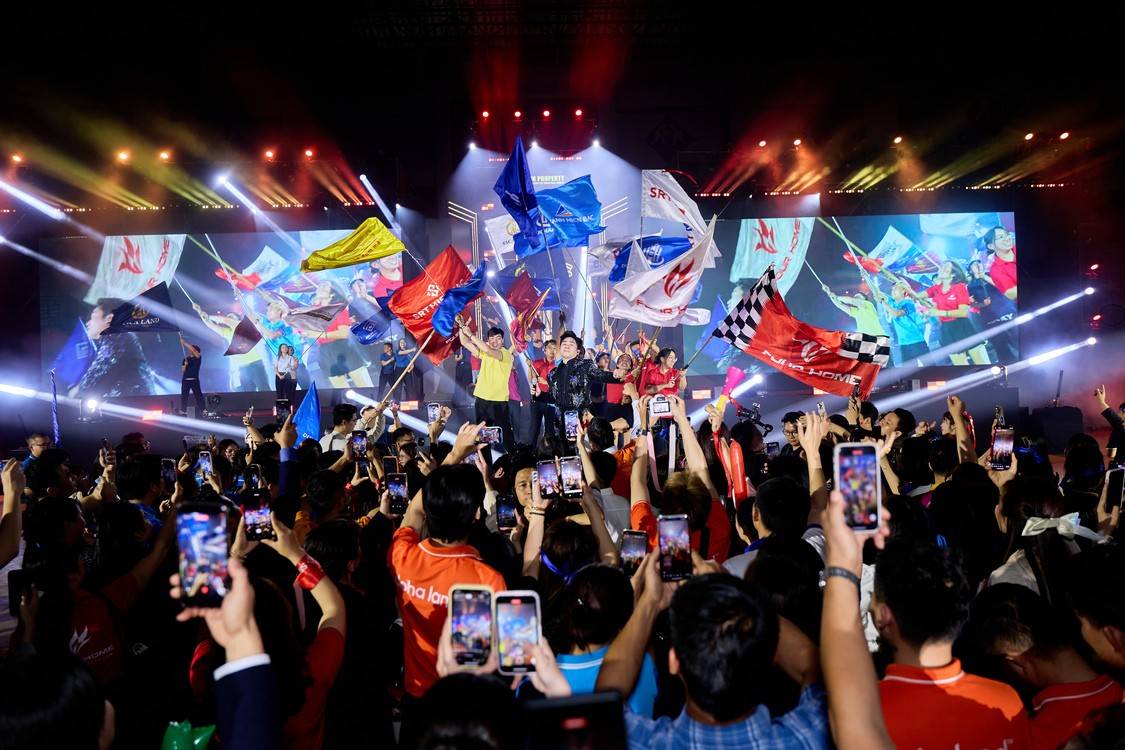  Không khí bùng nổ với những màn trình diễn đỉnh cao. Ảnh: Ánh Dương