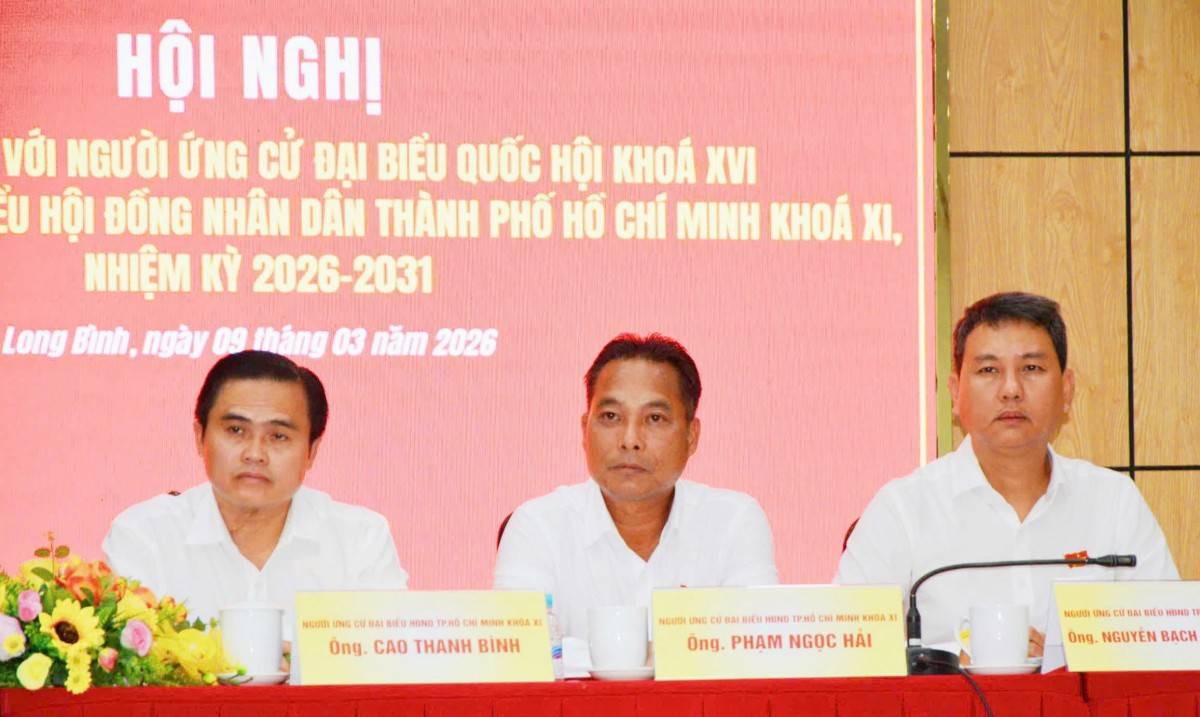 Trình bày chương trình hành động tại hội nghị tiếp xúc cử tri diễn ra 