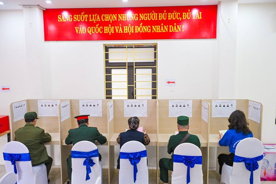 Hà Nội vận hành thử quy trình bỏ phiếu trước ngày bầu cử