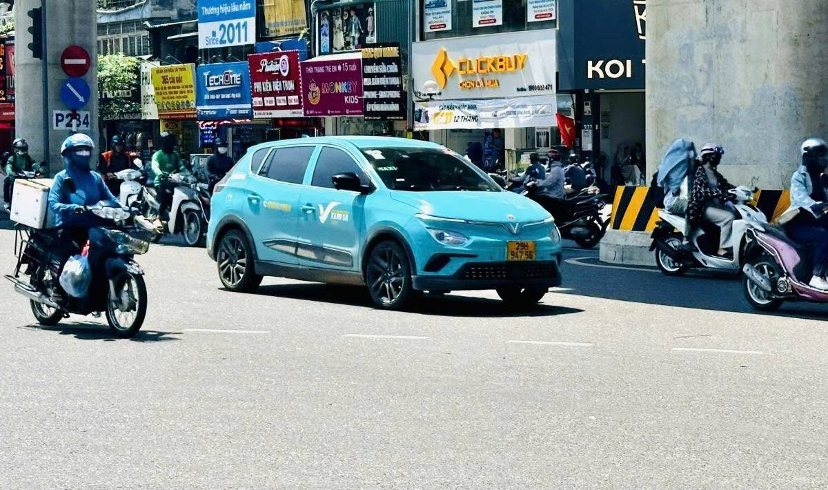 GSM lại triển khai chương trình giảm 10% giá cước taxi điện từ ngày 11/3 đến hết ngày 31/3/2026 nhằm hỗ trợ người dân.