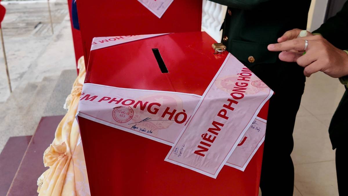 Bạch Long Vĩ rộn ràng ngày hội lớn của Nhân dân