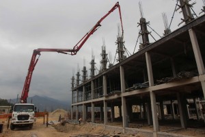 Lào Cai huy động tối đa nhân lực, máy móc bảo đảm tiến độ xây dựng các trường học biên giới