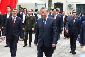 Chùm ảnh: Các đồng chí lãnh đạo Đảng, Nhà nước thực hiện quyền cử tri