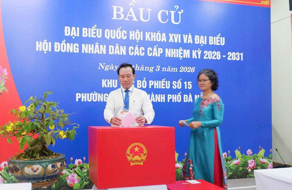 Đà Nẵng: Cử tri gửi gắm niềm tin qua lá phiếu bầu