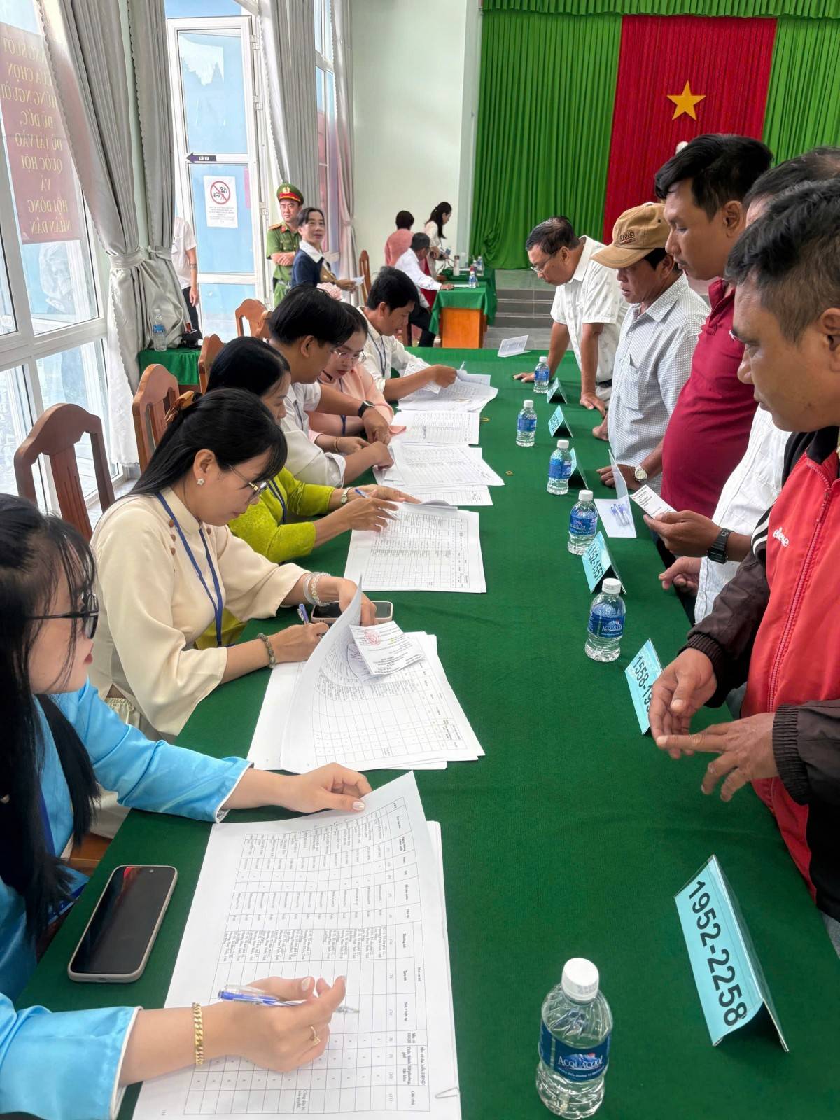 Lâm Đồng: Hơn 2,7 triệu cử tri nô nức thực hiện quyền công dân trong 