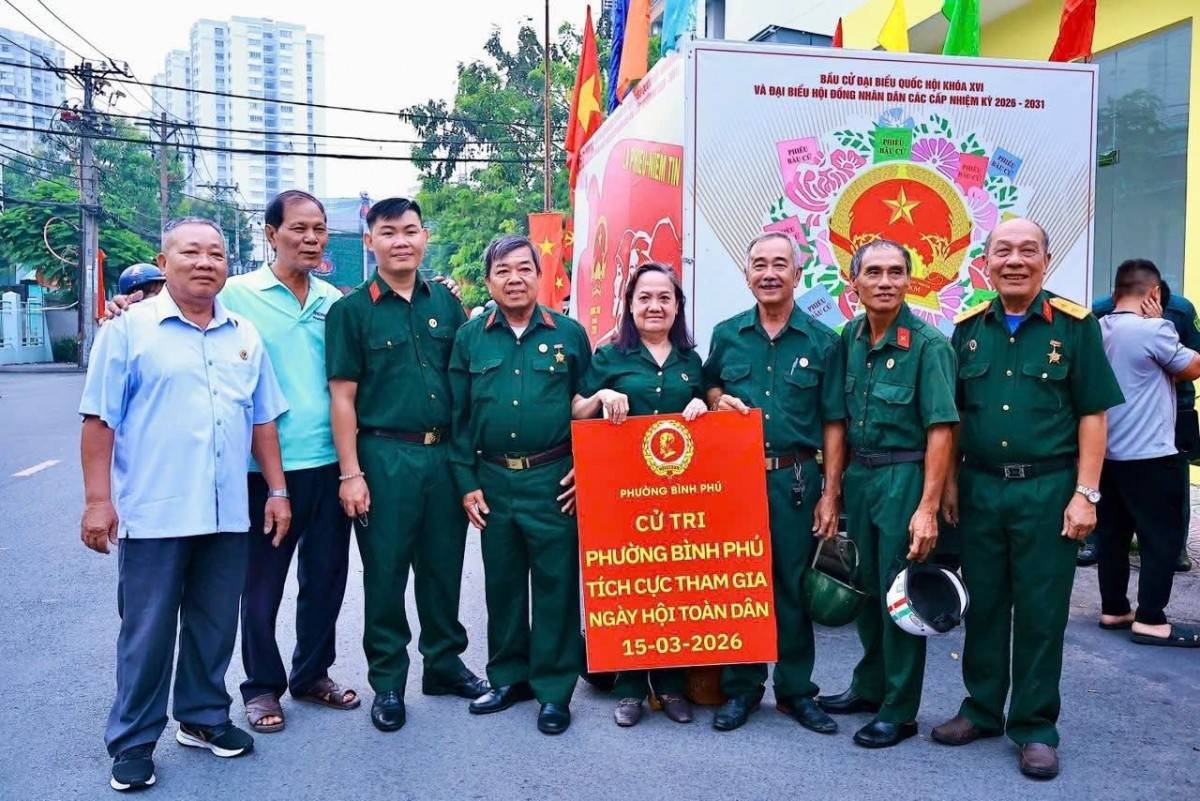 Gần 50% cử tri tại TP.HCM đã tham gia bầu cử sau hơn 4 giờ khai mạc