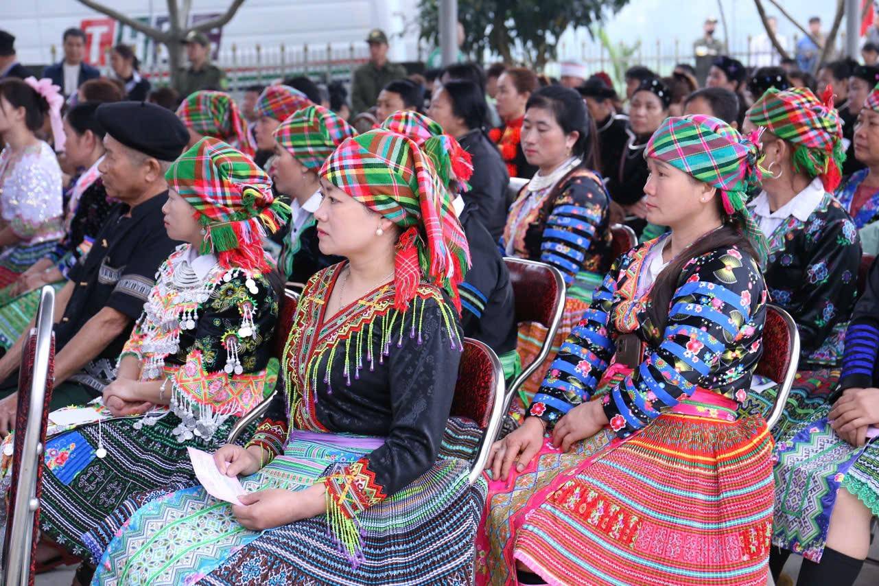Những hình ảnh đẹp trong ngày hội bầu cử ở vùng cao Lào Cai