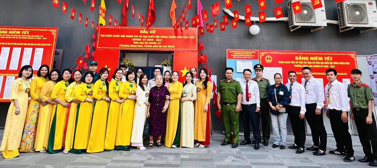 Phường Đông Hòa rộn ràng ngày hội non sông