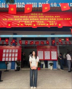 Hơn 9,7 triệu cử tri TP.Hồ Chí Minh nô nức đi bầu cử, thế hệ trẻ lần đầu cầm lá phiếu