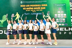 Pickleball SHBA: Khi những “bông hồng” ra sân với tinh thần rực lửa