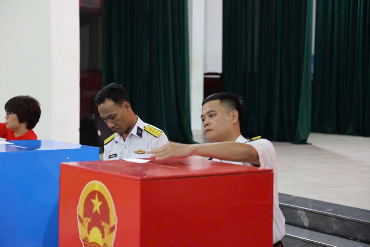 Đặc khu Trường Sa (Khánh Hòa) hòa chung không khí bầu cử cả nước