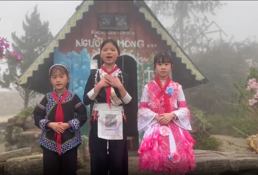 Những hình ảnh đẹp trong ngày hội bầu cử ở vùng cao Lào Cai