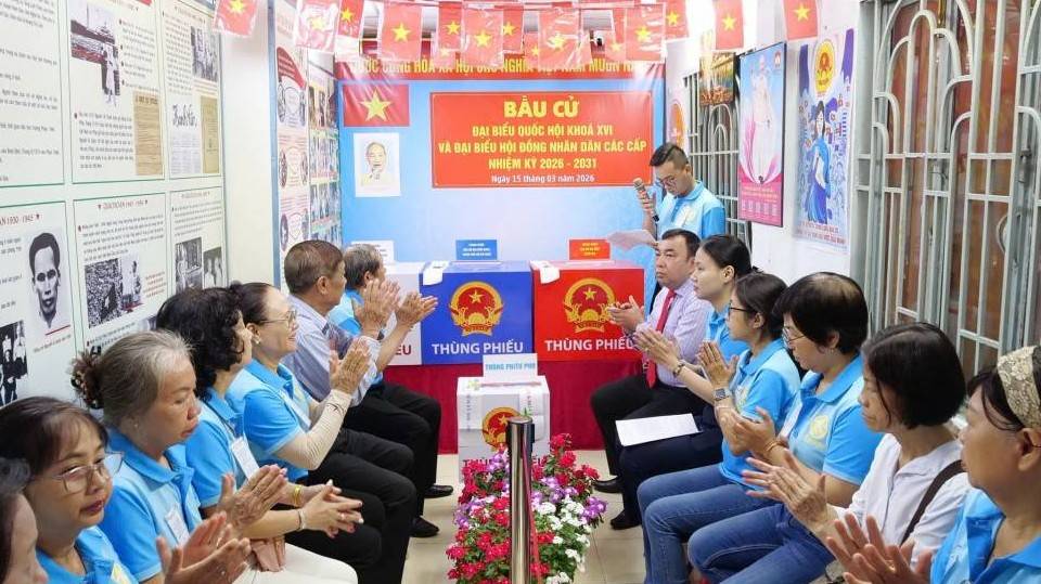 Không khí "ngày hội toàn dân" tại Phường Bình Lợi Trung – TP. Hồ Chí Minh: Ghi nhận kết quả tích cực, thành công trong ngày bầu cử