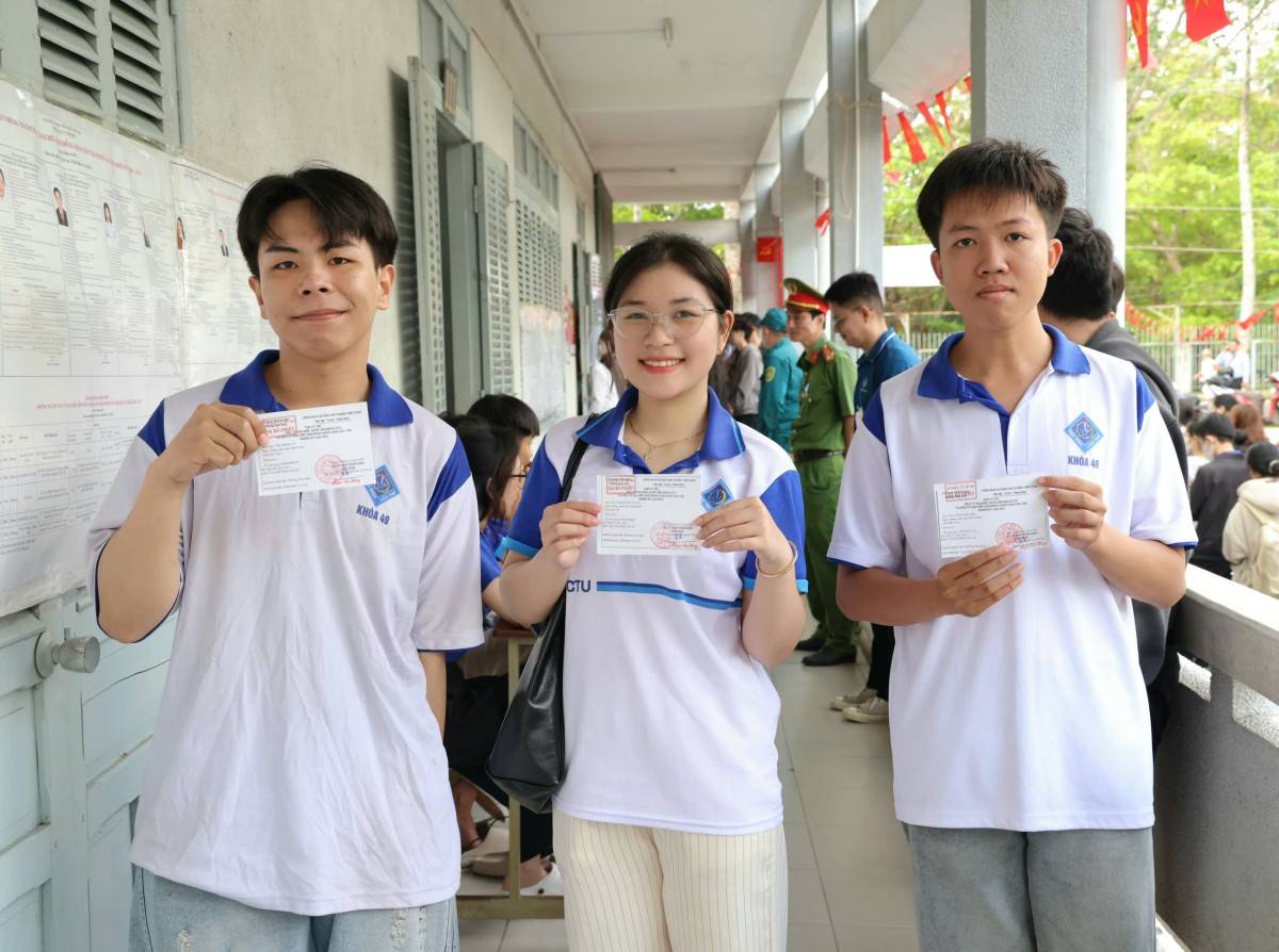 Cần Thơ: 58 xã, phường có tỷ lệ cử tri đi bầu cử đạt tỷ lệ 100%