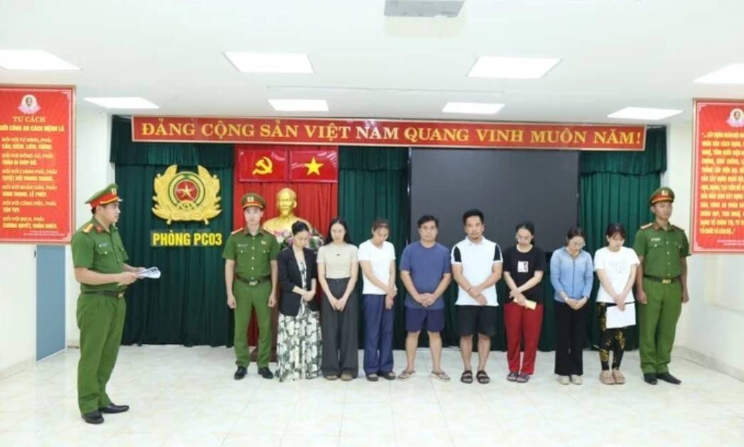 Các bị can trong đường dây mua bán trái phép hóa đơn bị Cơ quan Cảnh sát điều tra Công an tỉnh Đồng Nai khởi tố (Ảnh: Công an Đồng Nai).