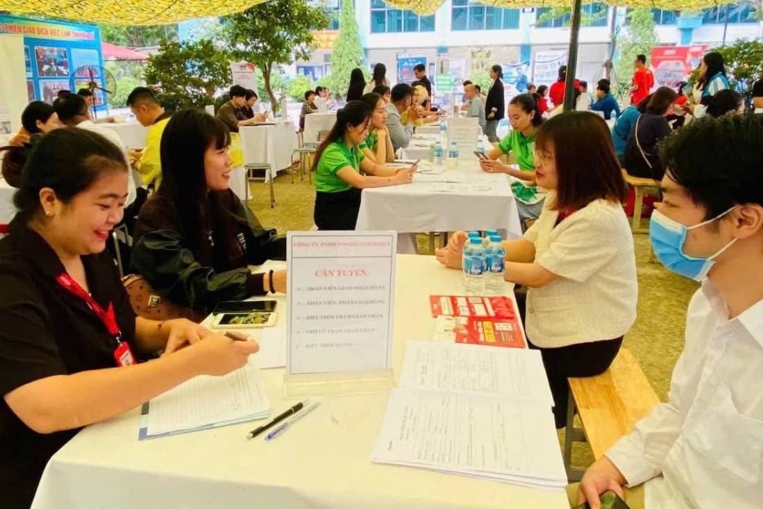 Hà Nội đẩy mạnh kết nối cung - cầu lao động, hỗ trợ doanh nghiệp tuyển dụng