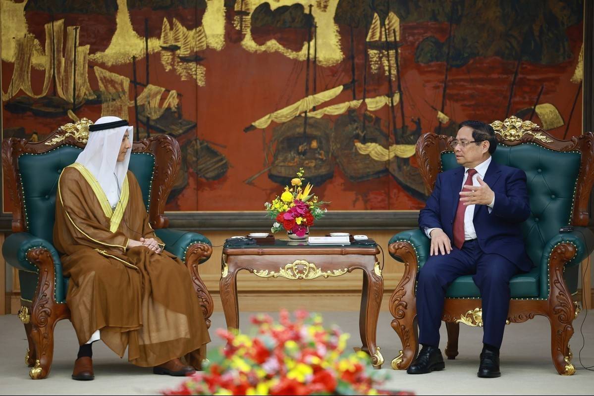 Thủ tướng Chính phủ đề nghị UAE bảo đảm cung ứng dầu khí an toàn, đúng hạn cho Việt Nam