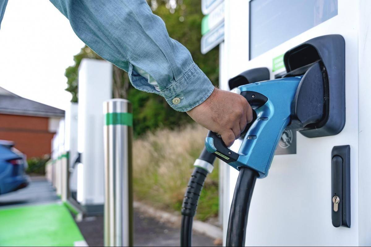 V-Green chi 10.000 tỷ đồng xây 99 siêu trạm sạc, phủ mạng lưới xuyên Việt