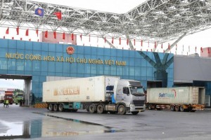 Cửa khẩu Móng Cái tạm dừng thông quan theo khung giờ phục vụ giao lưu quốc phòng biên giới
