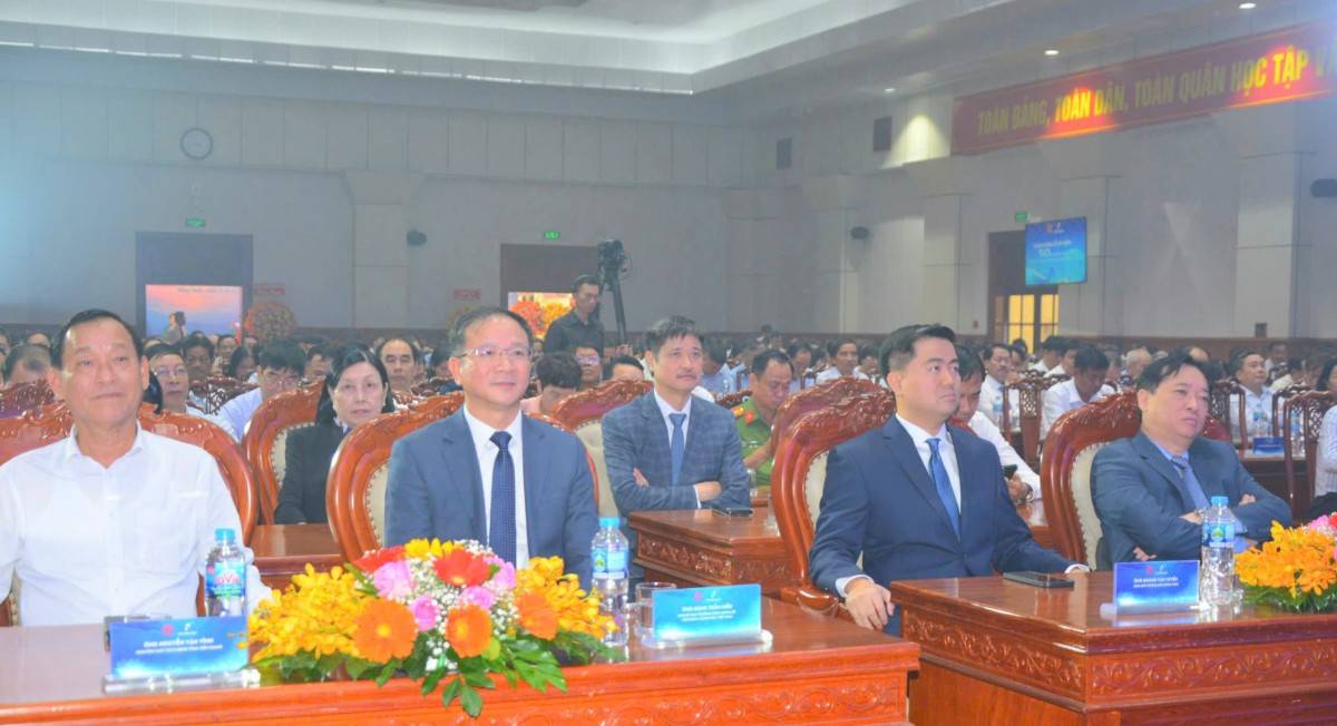 Đại biểu tham dự . Ảnh- Bích Liên