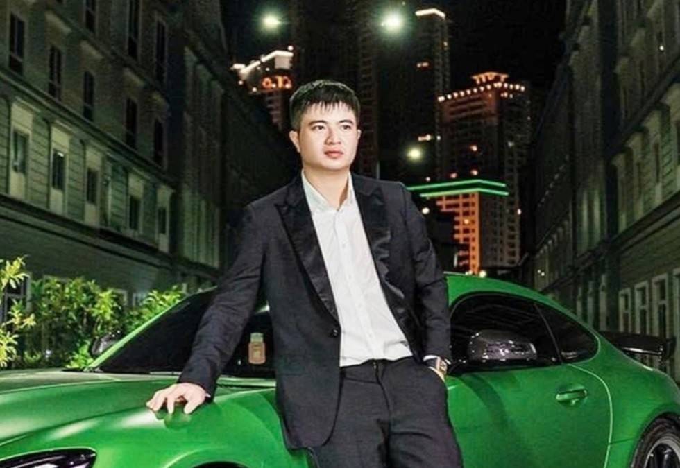 Mr Pips bị cáo buộc đã tạo lập web có tên tiếng Anh giống với các sàn giao dịch chứng khoán quốc tế để lừa đảo khách hàng.