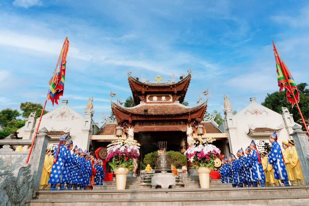 Hào khí Đông A bên bờ di sản: Rộn ràng Lễ hội đền Cửa Ông 2026