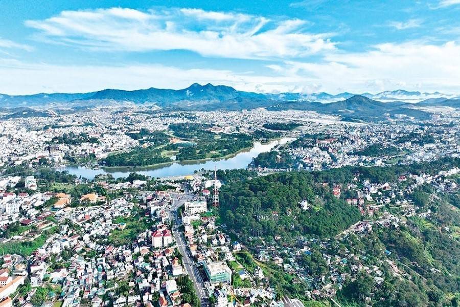 Lâm Đồng: Chấp thuận chủ trương đầu tư cho 10 dự án mới tổng vốn đăng ký 54.647 tỷ 