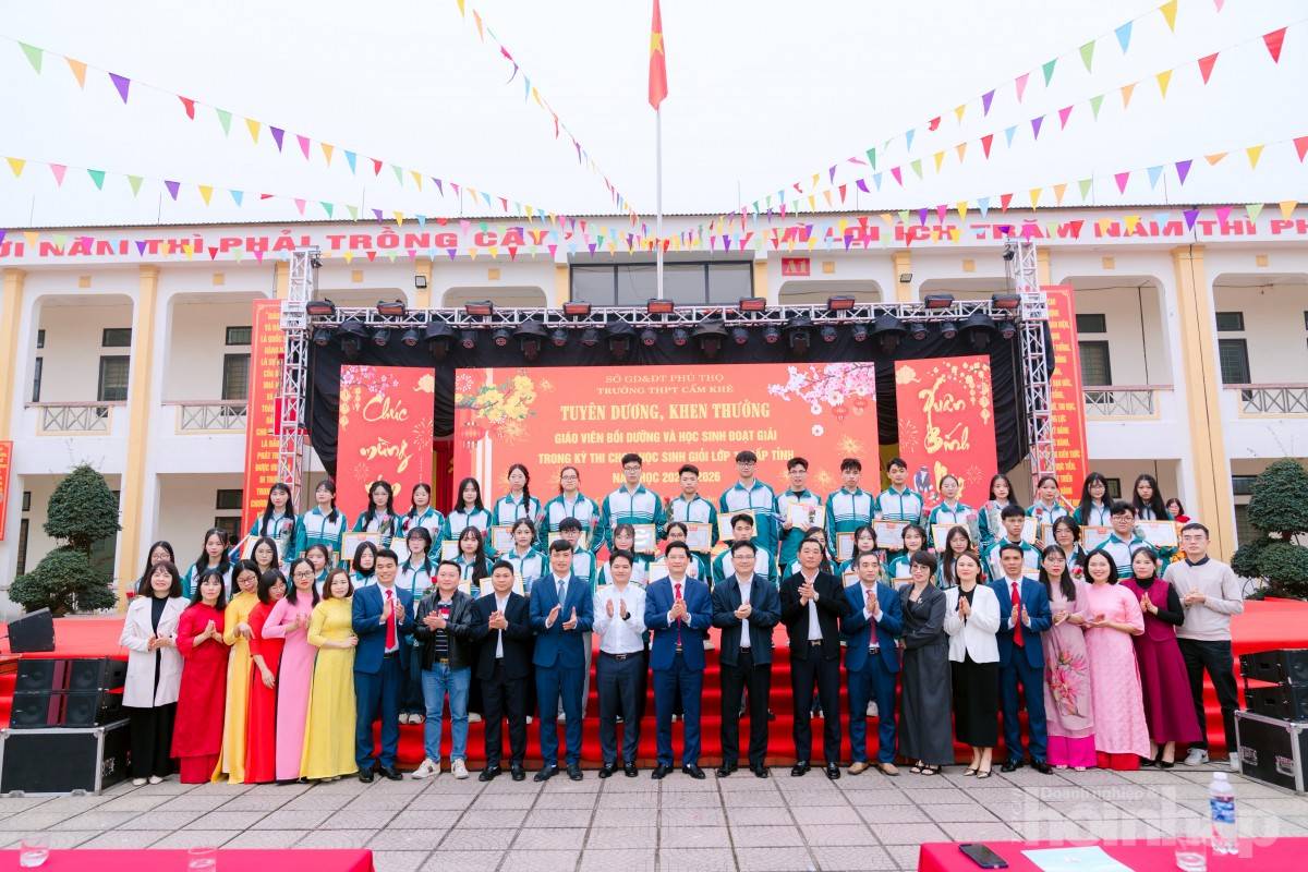 THPT Cẩm Khê: Từ truyền thống hơn 60 năm đến vị thế dẫn đầu
