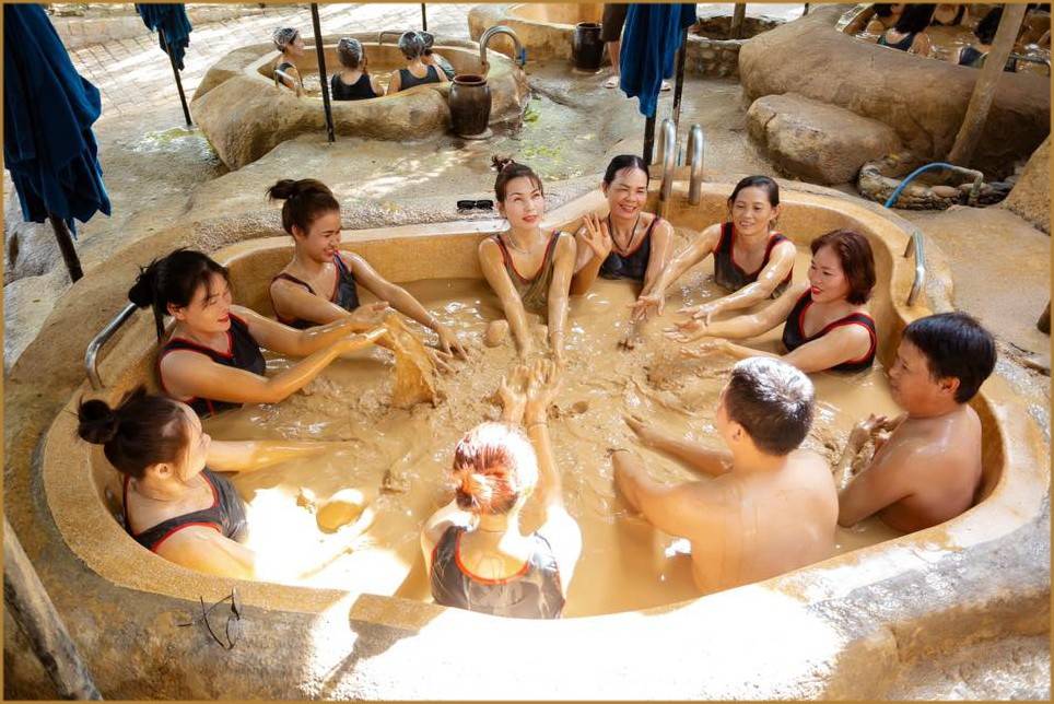 Hiệp Hội Du Lịch Khánh Hòa trao tặng “Chứng nhận Vàng” đến I - RESORT Nha Trang