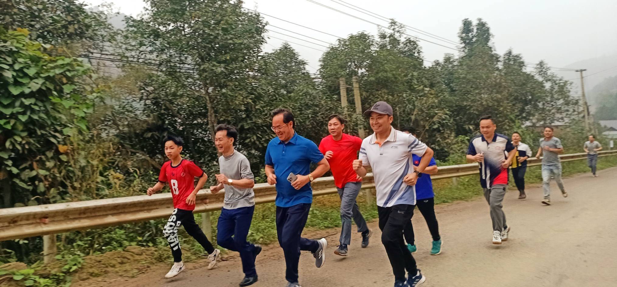 Lào Cai phát động Ngày chạy Olympic và Giải Việt dã truyền thống năm 2026