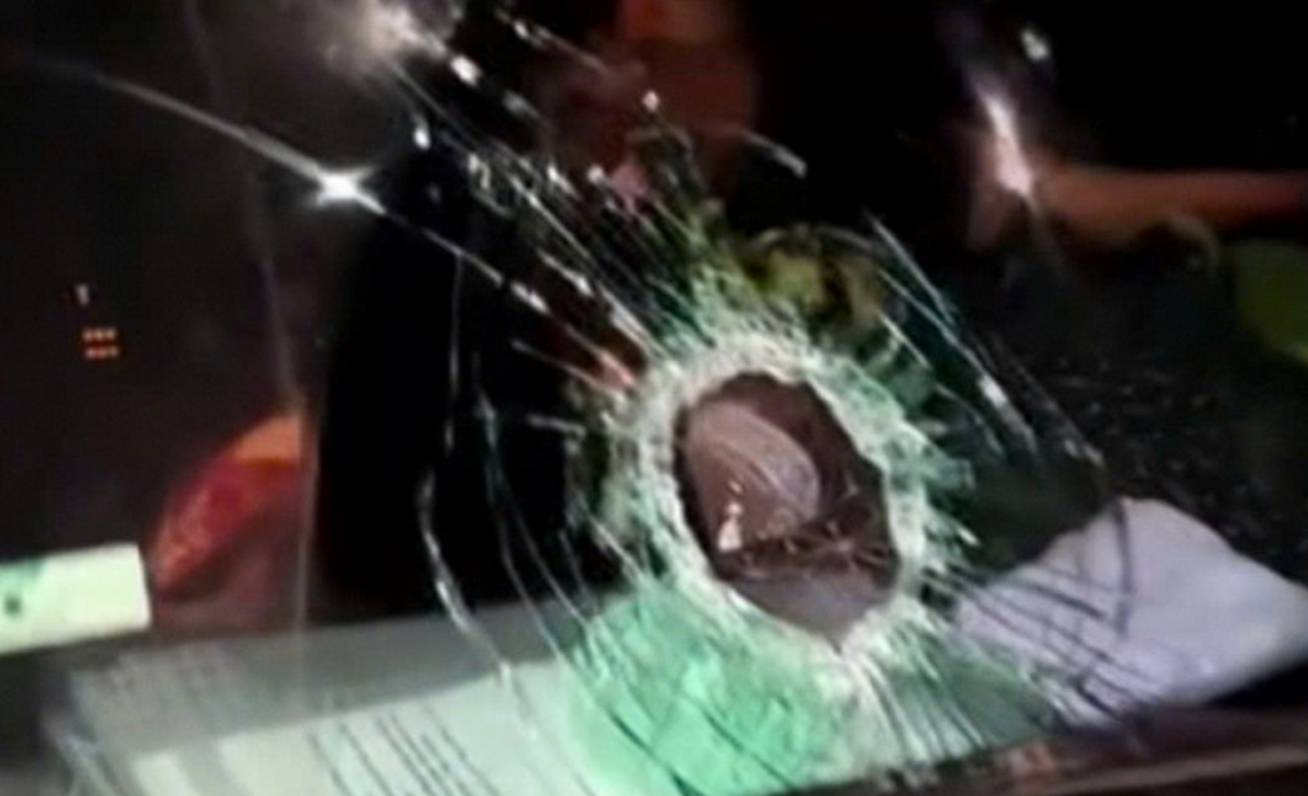 Xác minh vụ nhiều ô tô nghi bị ném đá trên cao tốc Bắc – Nam qua phía Bắc Quảng Trị