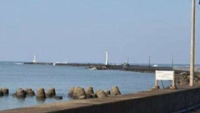 Tìm kiếm 3 công dân Việt mất tích tại biển Nhật Bản sau tai nạn sóng lớn