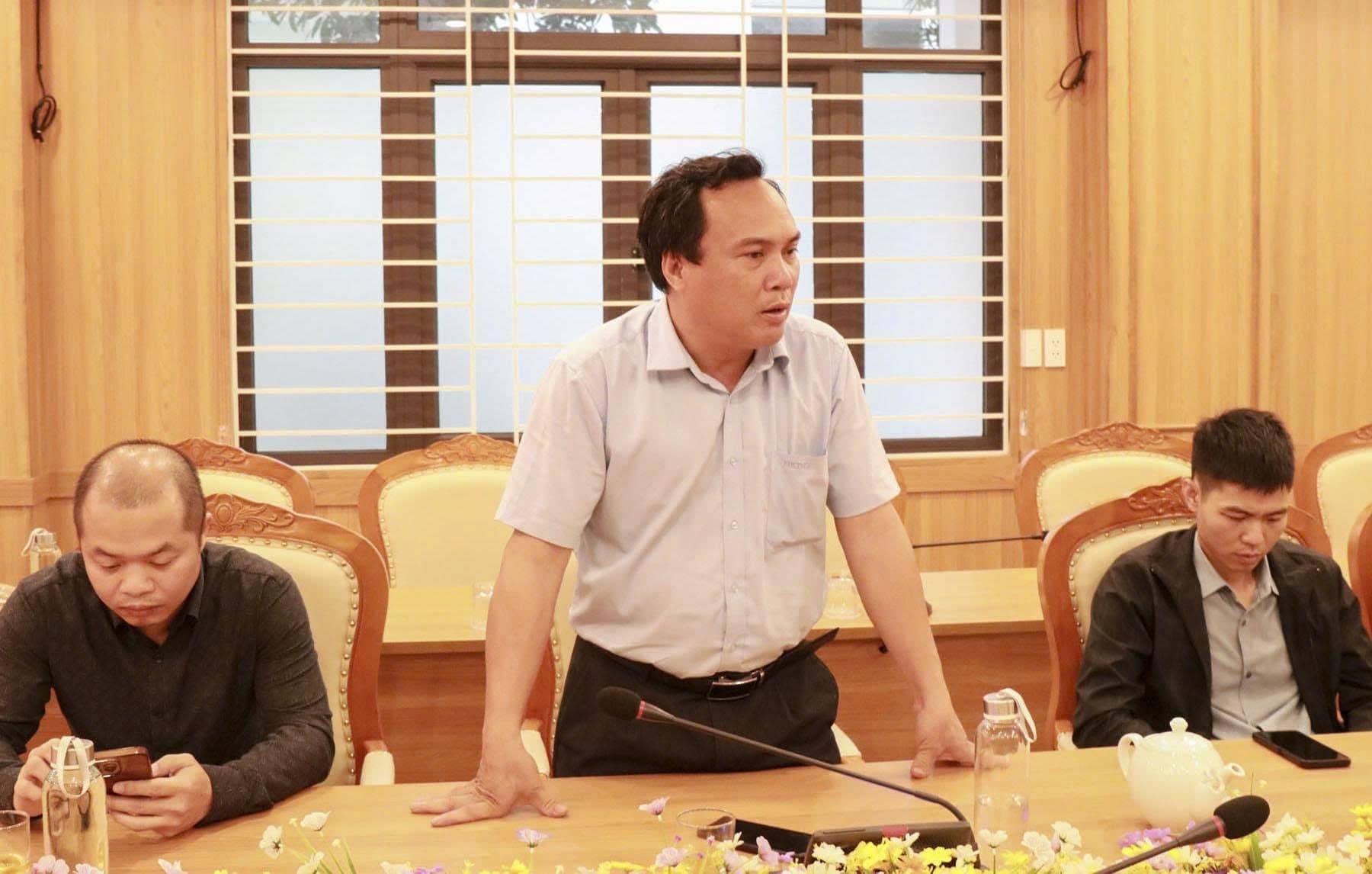 Phát huy nguồn lực doanh nghiệp cùng cấp ủy, chính quyền, Nhân dân Bát Xát làm đường