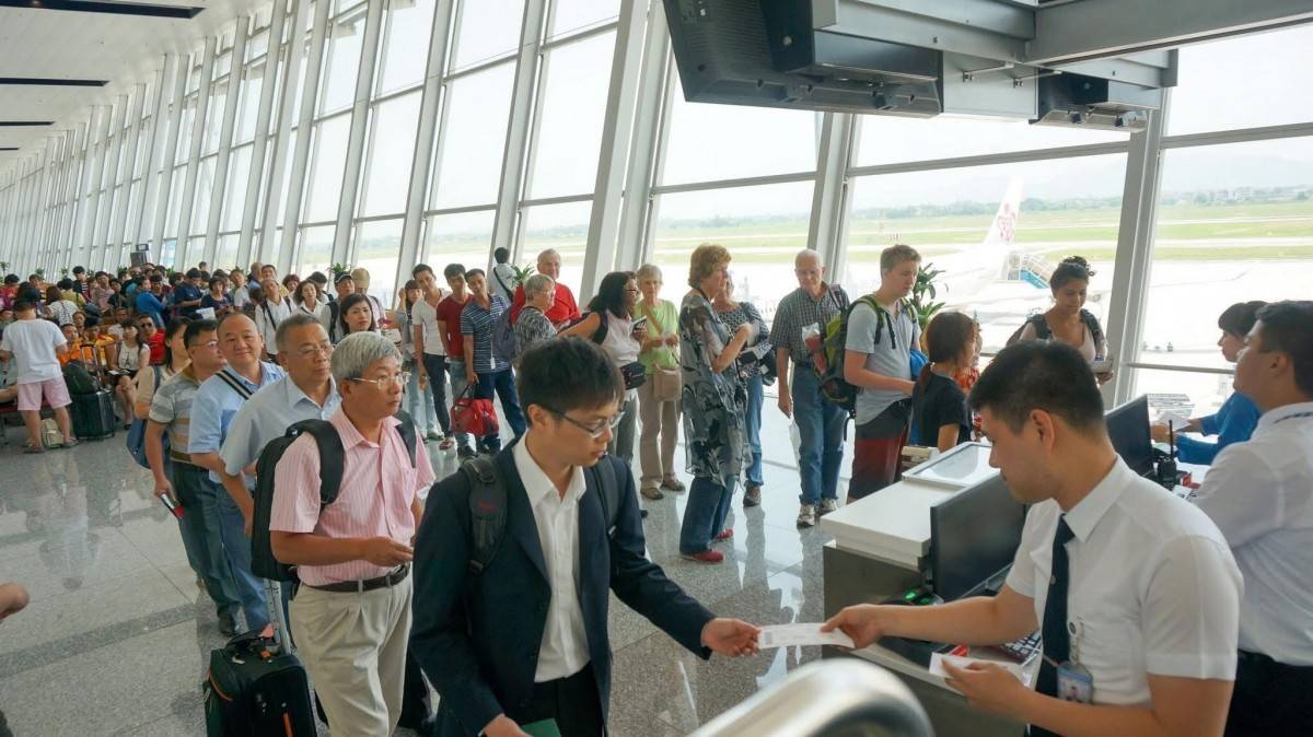 Doanh nghiệp lữ hành lo chi phí đội lên khi giá dầu leo thang