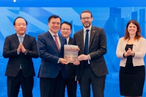 Việt Nam bắt tay Vương quốc Anh tăng tốc xây dựng trung tâm tài chính quốc tế
