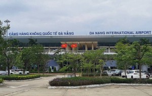 Khi sân bay Đà Nẵng chạm trần công suất: Không thể chỉ vá víu hạ tầng