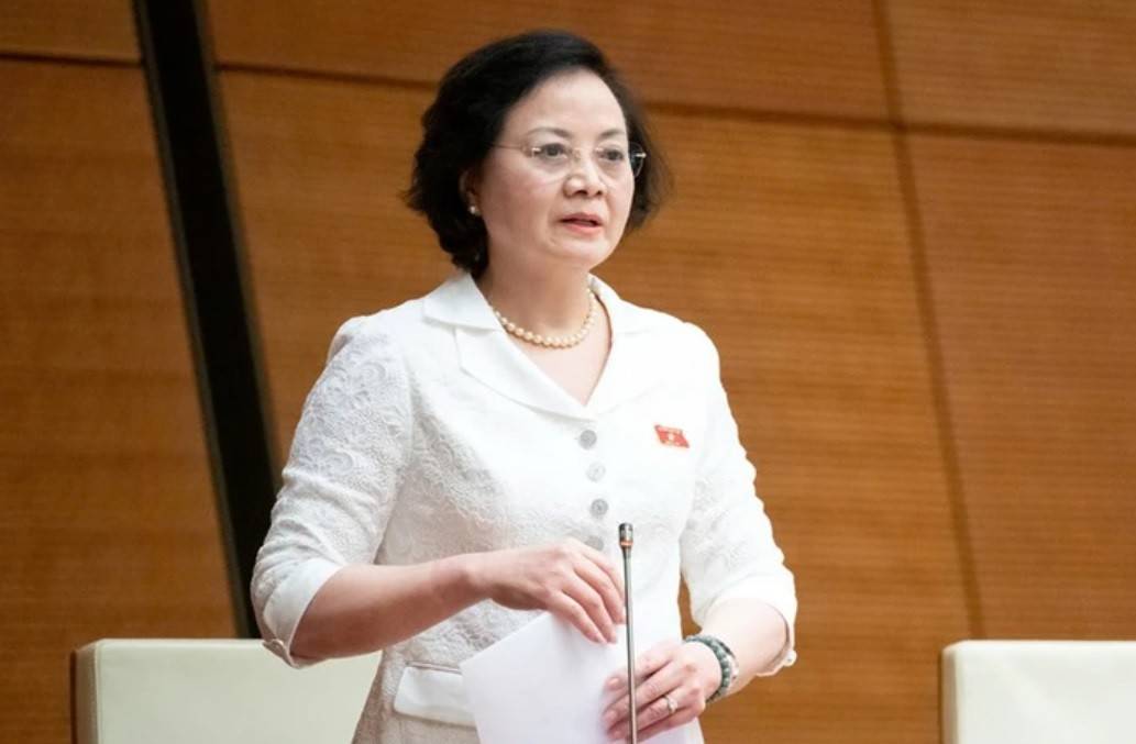 Theo Phó Thủ tướng, việc cải cách tiền lương đang được triển khai một cách bài bản, quán triệt sâu sắc tinh thần các kết luận quan trọng của Bộ Chính trị, bao gồm các Kết luận số 83, 187 và 192 của Bộ Chính trị.