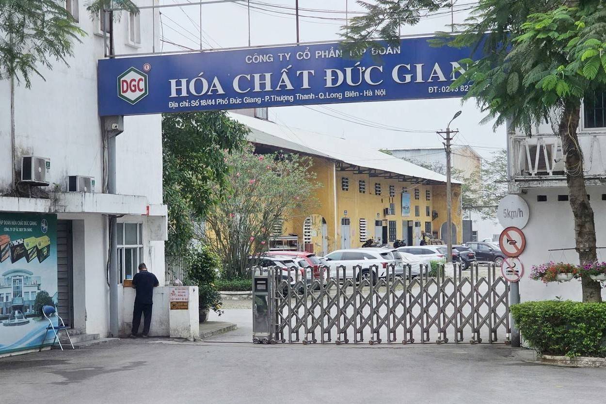 Hóa chất Đức Giang nói gì khi cổ phiếu DGC “nằm sàn” 5 phiên liên tiếp?