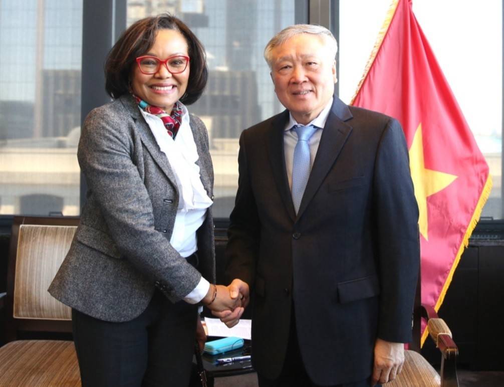 Phó Thủ tướng Thường trực Chính phủ Nguyễn Hòa Bình tiếp lãnh đạo Tập đoàn Franklin Templeton (Ảnh: VGP/Nguyễn Hoàng).