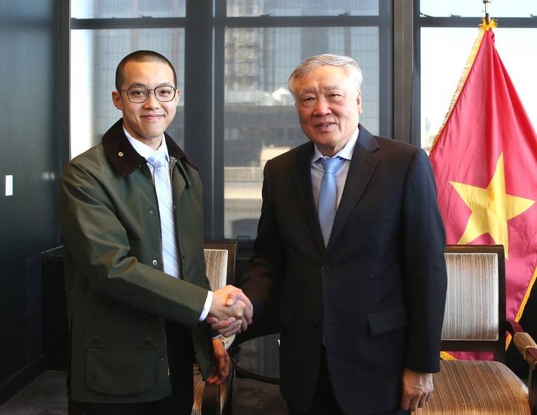 Phó Thủ tướng Thường trực Chính phủ Nguyễn Hòa Bình tiếp lãnh đạo Pendle (Ảnh: VGP/Nguyễn Hoàng).