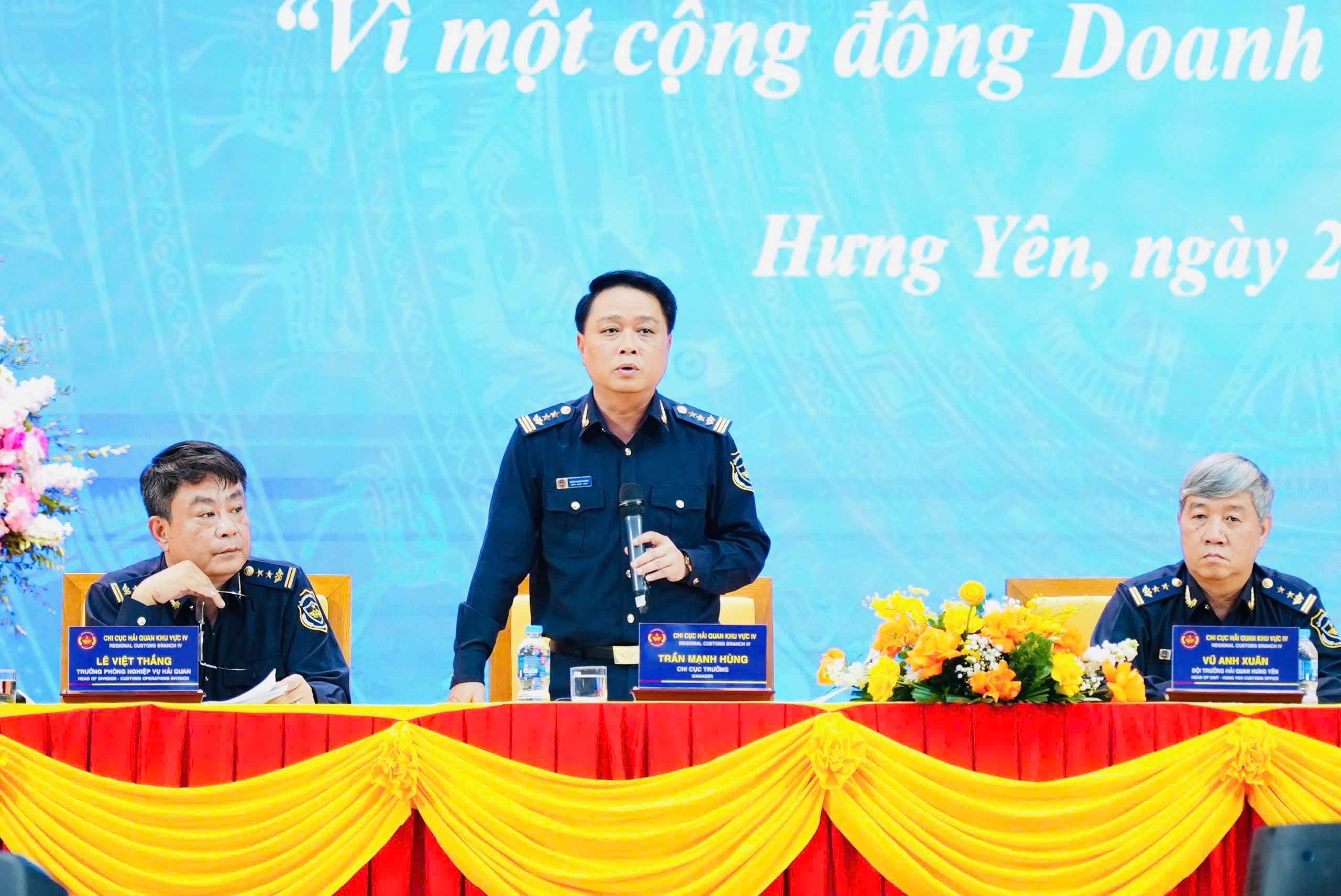 Hải quan khu vực IV đối thoại doanh nghiệp: Tháo gỡ vướng mắc, thúc đẩy phát triển bền vững
