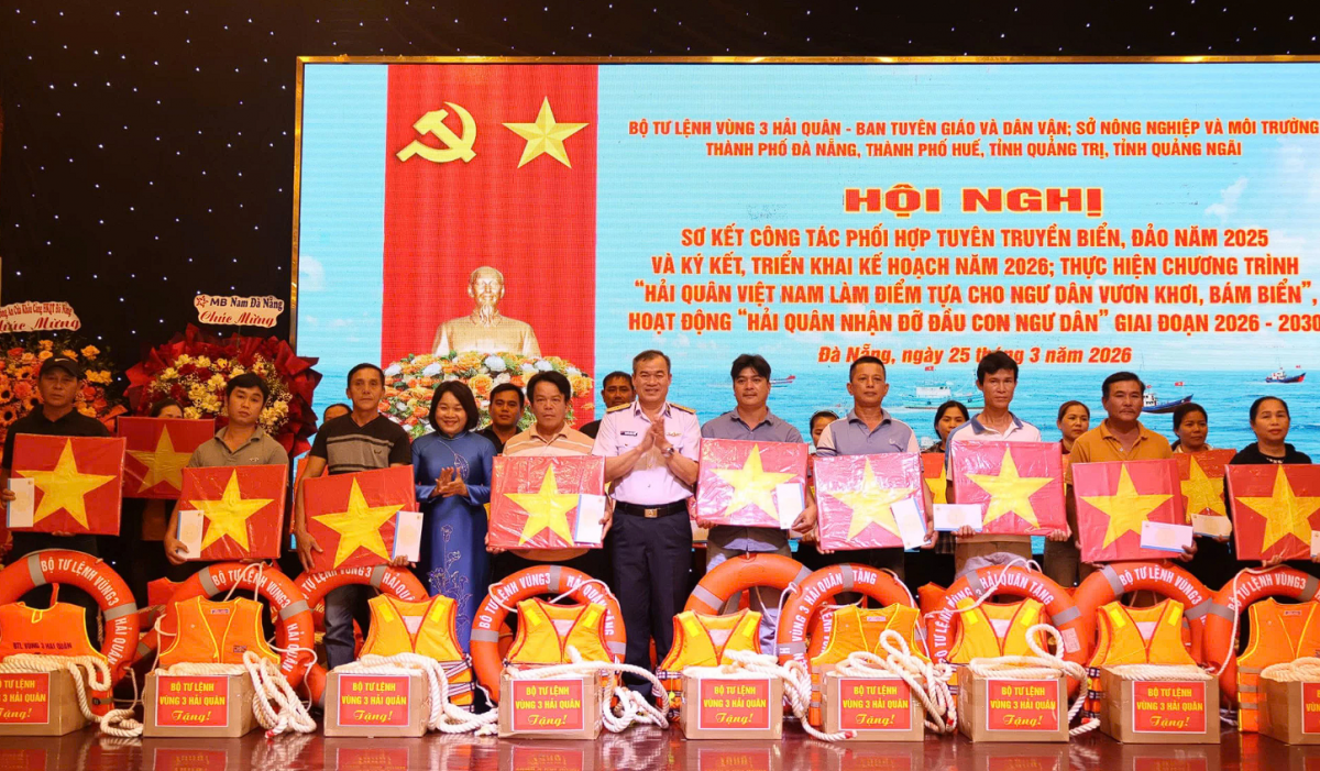 Phát huy vai trò liên kết địa phương – lực lượng Hải quân trong tuyên truyền bảo vệ chủ quyền biển, đảo