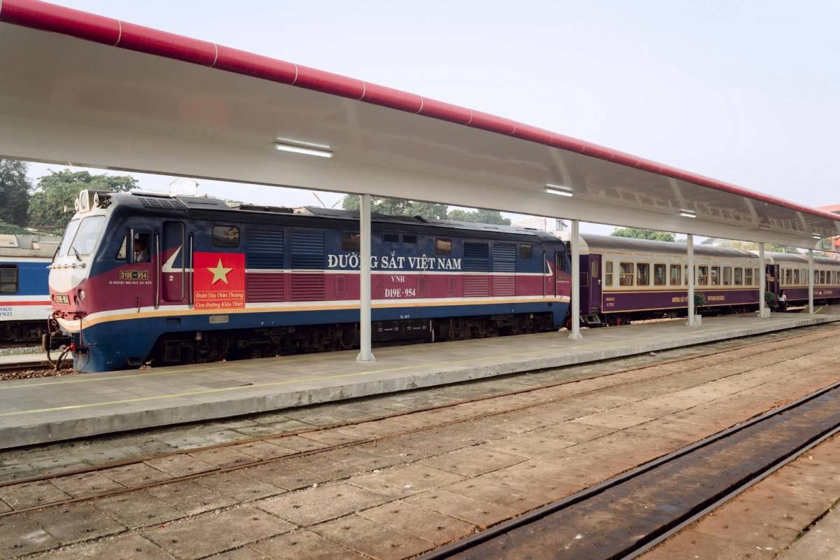 Tàu di sản Huế – Đà Nẵng “lột xác”: Biến hành trình qua đèo Hải Vân thành trải nghiệm 